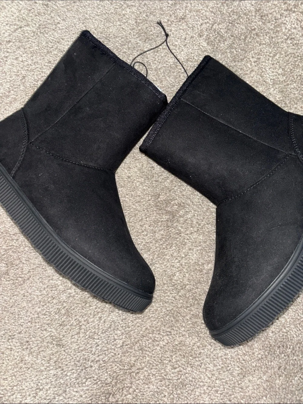 Cat & Jack Kids black boots w faux fur